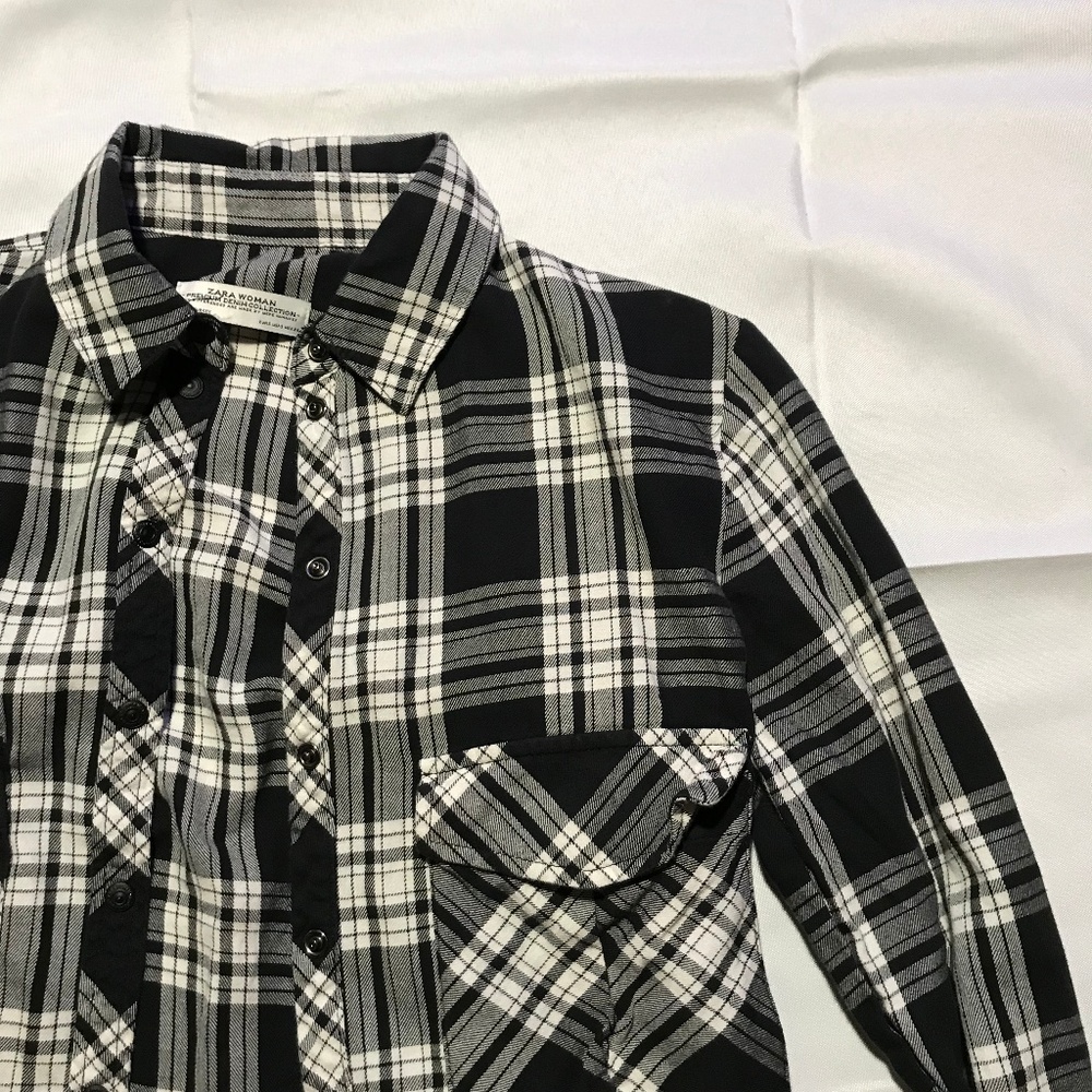 Zara | Black and White Plaid Flannel Size S